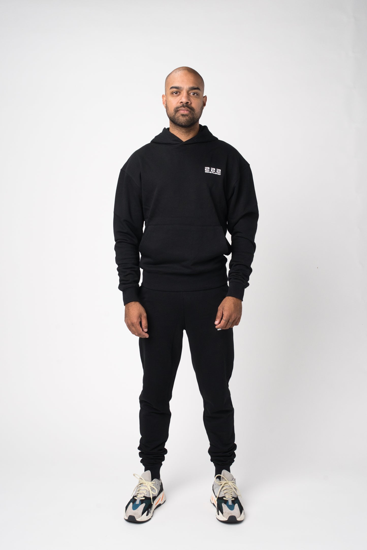 Hoodie & Broek (compleet) zwart
