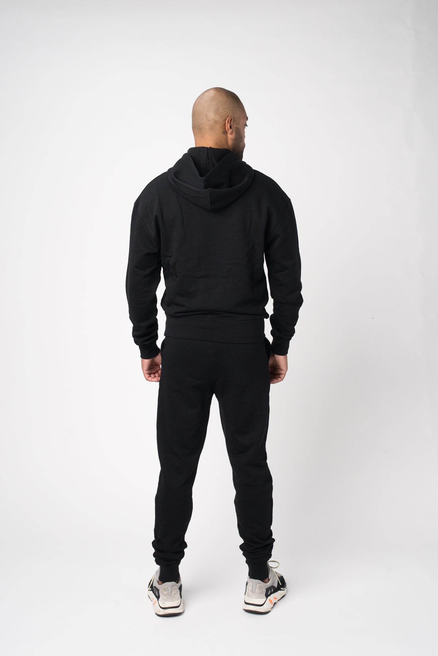 Hoodie & Broek (compleet) zwart