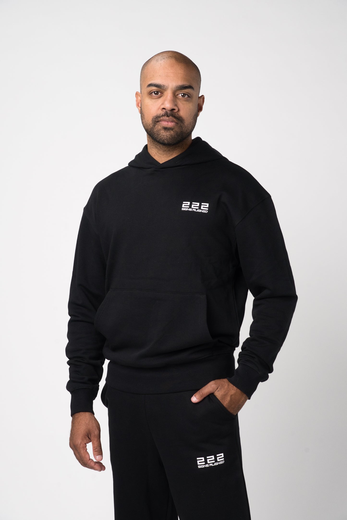 Hoodie & Broek (compleet) zwart