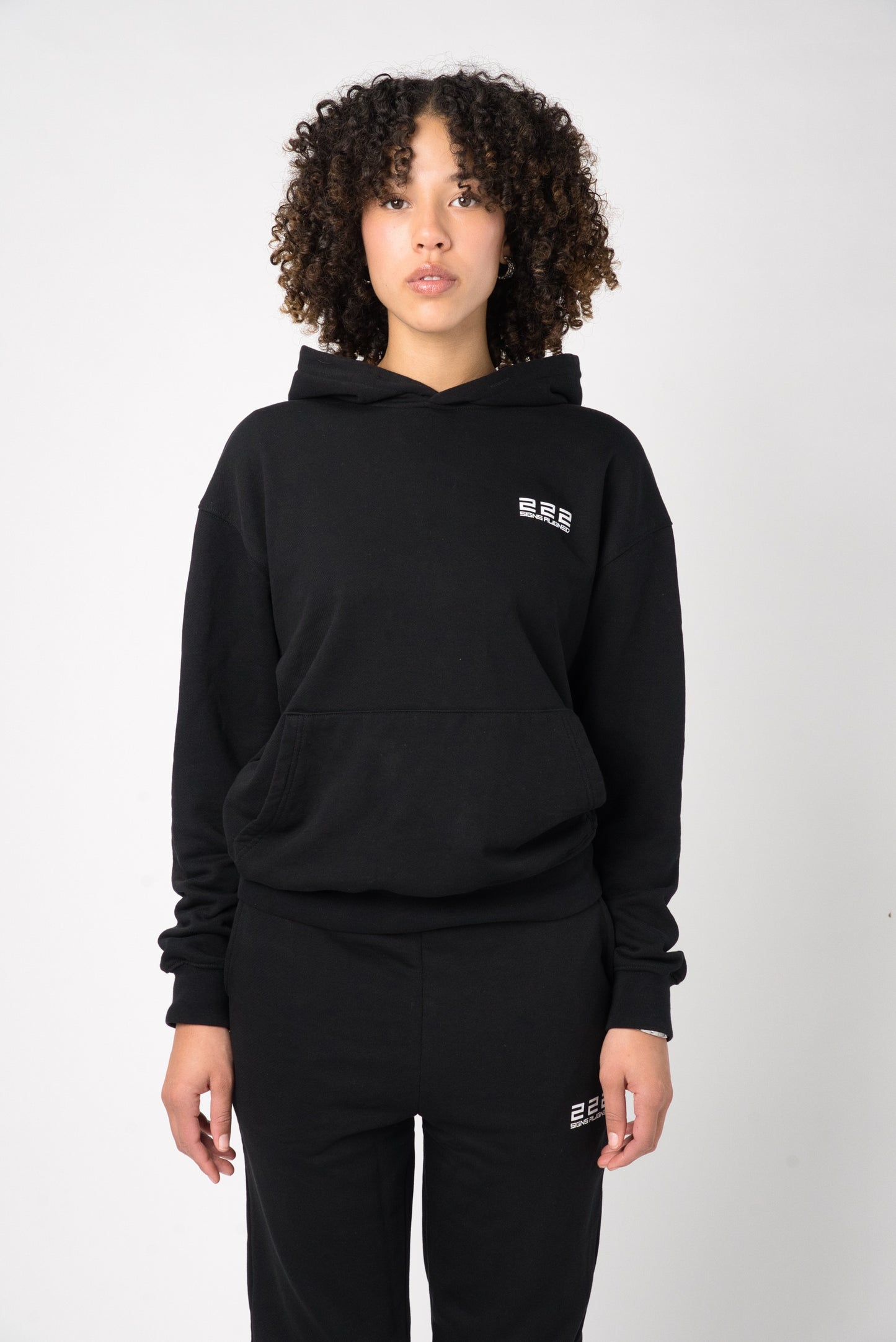 Hoodie & Broek (compleet) zwart