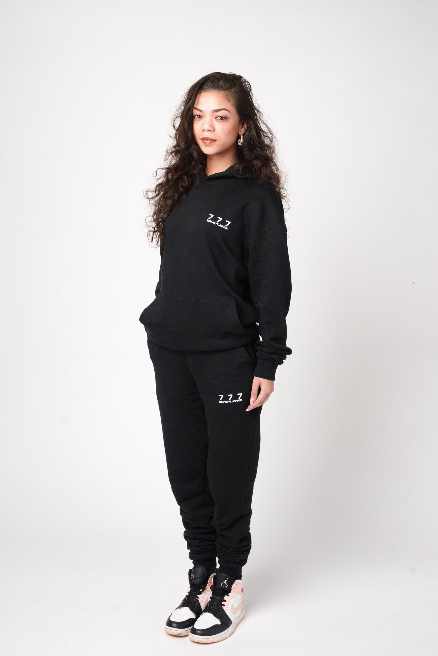 Hoodie & Broek (compleet) zwart